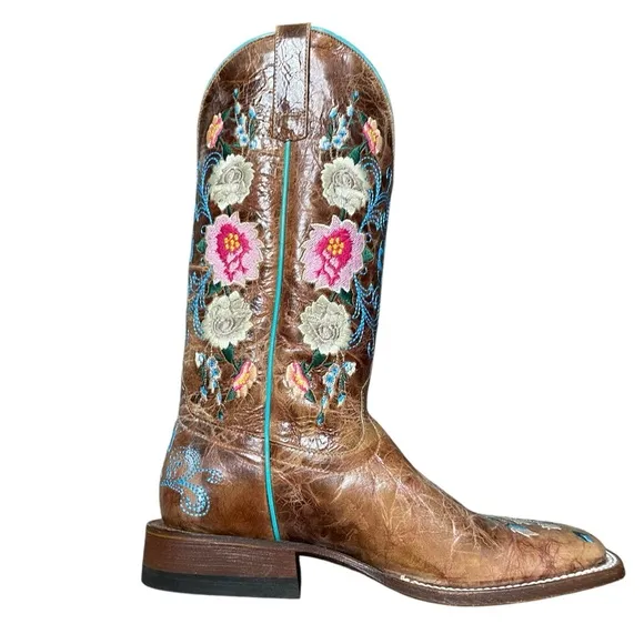 MACIE BEAN Rose Garden Western Embroidered Cowboy Boots Size 9