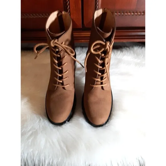 Madewell Women's Size 8.5 The Bradley Lace-Up Lugsole Boot Camel Color