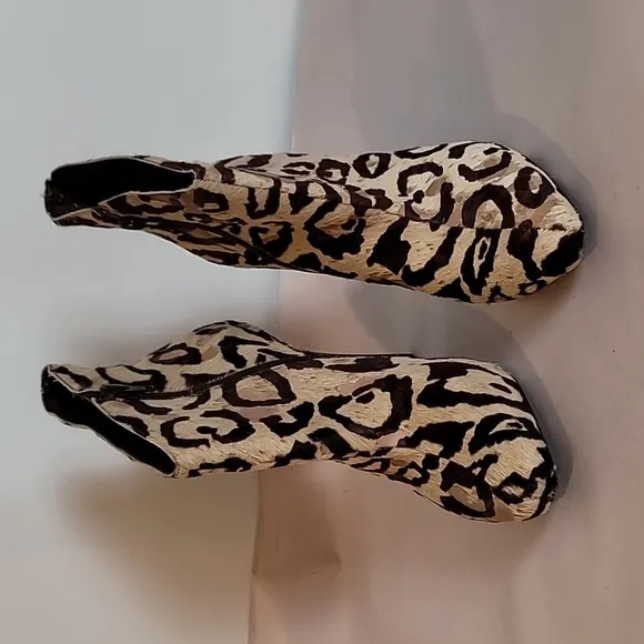 MADISON HARDING LEATHER ANKLE BOOTS - SZ 7 ~ Leopard Print