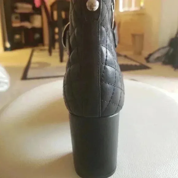 Marc Fisher Quilted Leather Boots  Sz 9.5 M NWOT