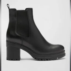 Marc Fisher Vanlisa Leather Lug Sole Pull On Chelsea Boots Size 11 NWOB