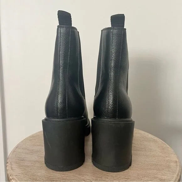 Marc Fisher Vanlisa Leather Lug Sole Pull On Chelsea Boots Size 11 NWOB