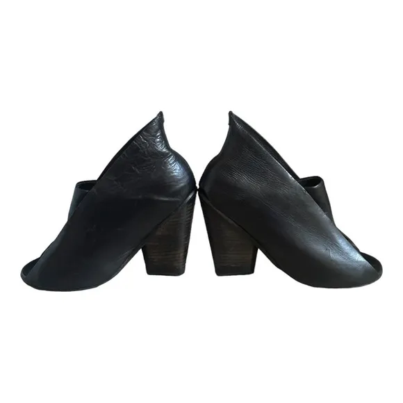 Marsell Bolla Leather Black Peep Toe Ankle Booties Minimalist Size 35 IT 5 US