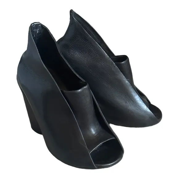 Marsell Bolla Leather Black Peep Toe Ankle Booties Minimalist Size 35 IT 5 US
