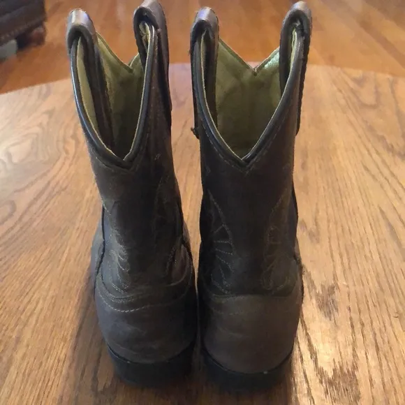 Masterson Boot Co. brown leather pull on boots in EUC.  Perfect to wear @ Rodeo