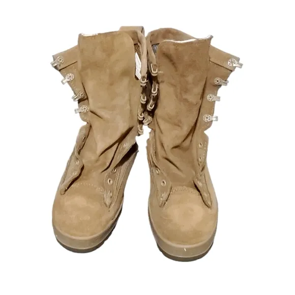 McRae boots - 5.5W