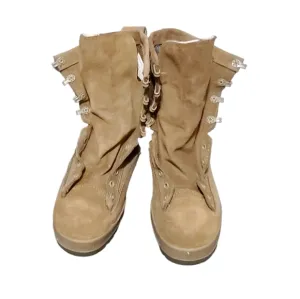McRae boots - 5.5W