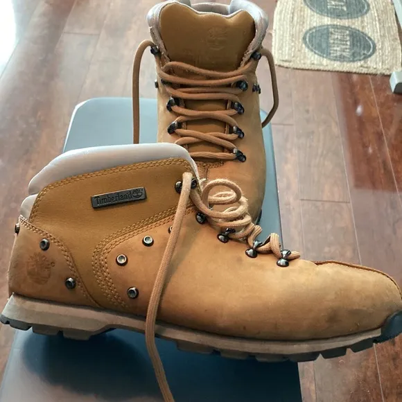 Mens 10M Timberland boots