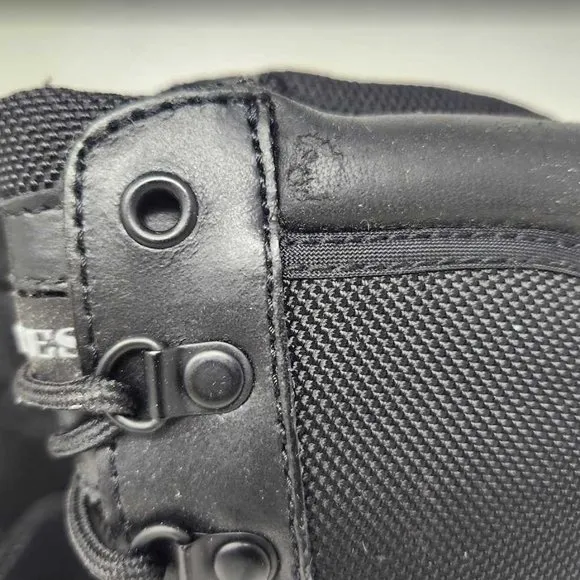 Men's 8 EW Bates steel toe Thinsulate insulated combat military boots E02328