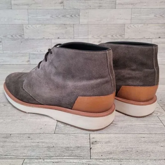 Men's Allen Edmonds Brooklyn Light Grey Suede Leather Chukka Boots Size 10