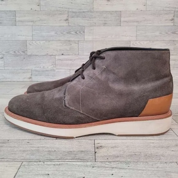 Men's Allen Edmonds Brooklyn Light Grey Suede Leather Chukka Boots Size 10