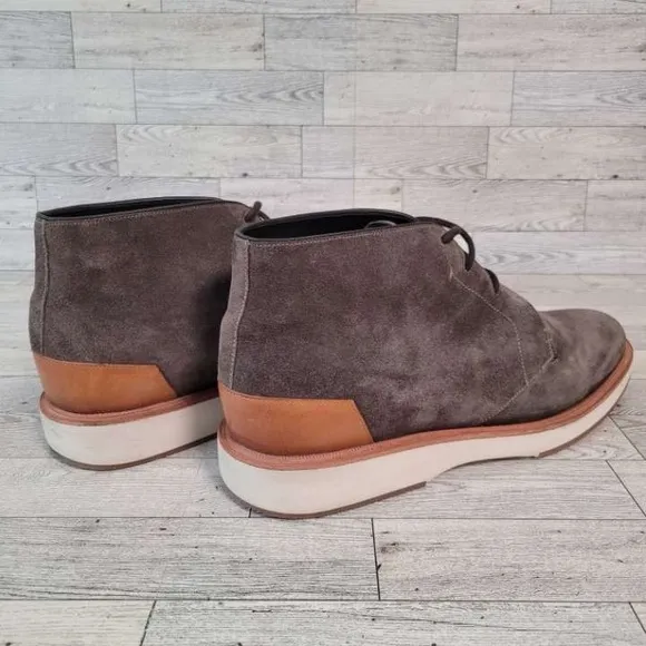 Men's Allen Edmonds Brooklyn Light Grey Suede Leather Chukka Boots Size 10