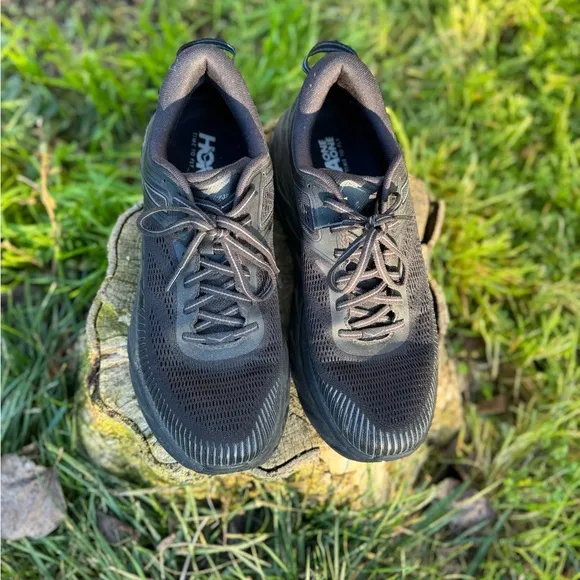 Men’s Black Hoka One One Bondi 7 Mesh running shoes, size 11 US