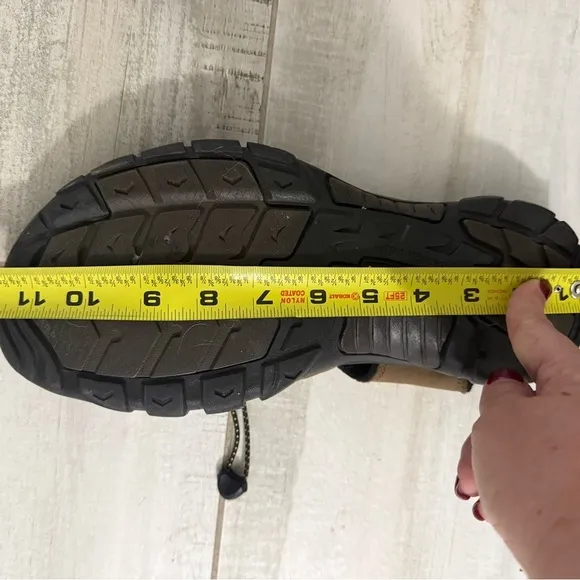 Men’s Keen Newport Leather Sandals, size 13