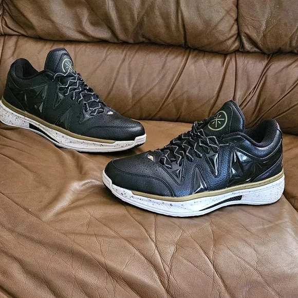 Men's Li-Ning Way Of The Wade Black and Gold Athletic Shoes Size 11.5 (EXCELLENT