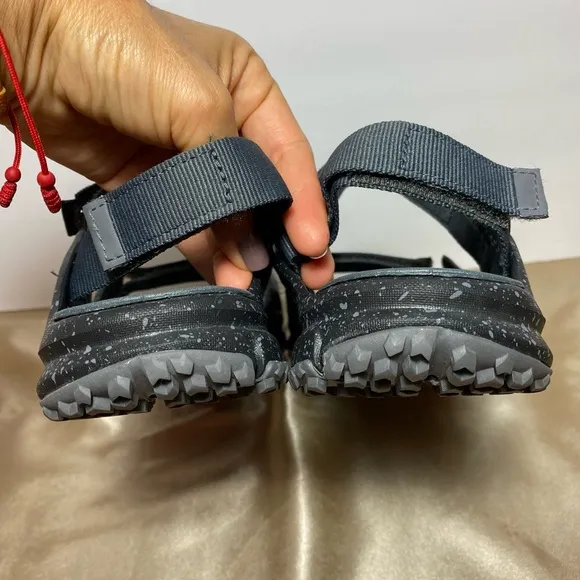 Merrell Hydrotrekker Hiking Water Outdoors Black Straps Sandals Size 8