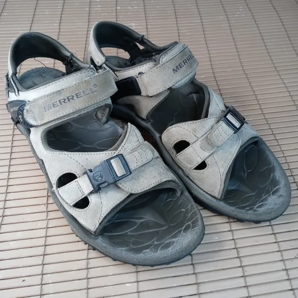 Merrell men's sz 12 brown leather Vlcrow hook &amp; loop close hiking sandals. 39pm
