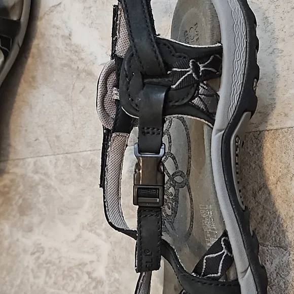 Merrell Terran Lattice II Womens Sandals. Like New!