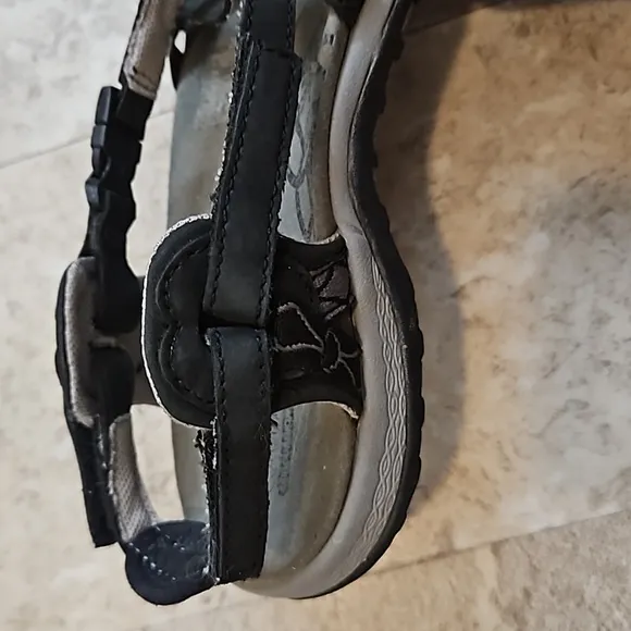 Merrell Terran Lattice II Womens Sandals. Like New!