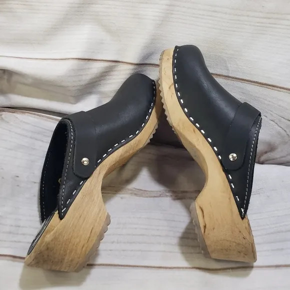 MIA Alma Swedish Clogs Black Leather Wooden Womens 6 EU 36