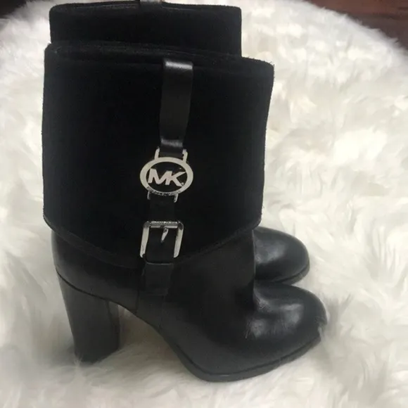 🔥MICHAEL KORS BOOTIES-suede/leather cuff BOOTS 🔥