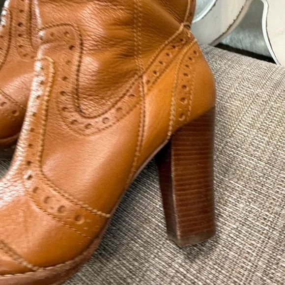 Michael Kors Cognac Leather Knee High Boots 7M – Vero Cuoio Sole, Brogue Detail