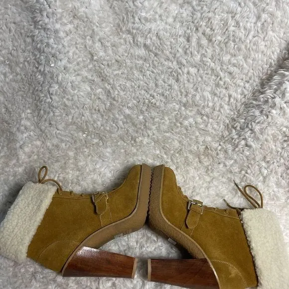 MICHAEL Michael Kors Chestnut leather Suede Sherpa Cuff Laceup  Heel Boots SZ9M
