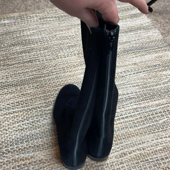 MICHAEL PASINKOFF Black Suede Boots