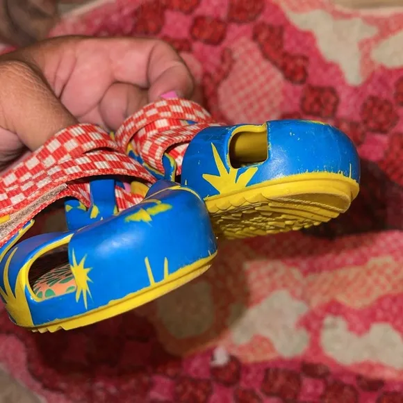 MINI MELISSAIoio   Fabula Inf Sandal, Blue &amp; Yellow Sandals