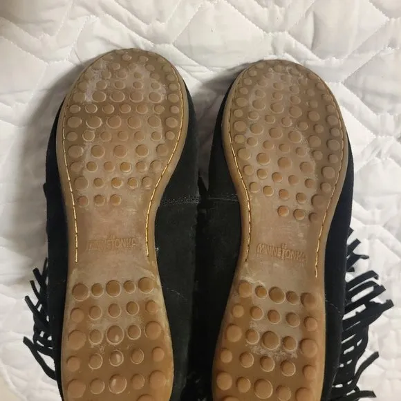 Minnetonka Moccasin Women's  Boots 1639 3 Layer Fringe Black Leather Size 7 US