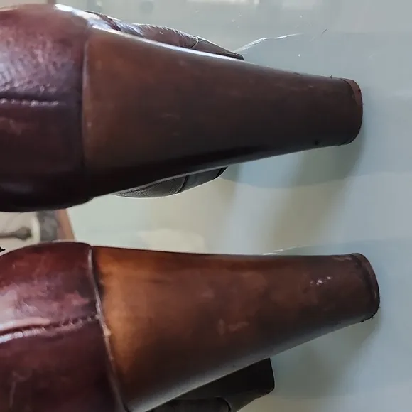 MOMA Leather Boots