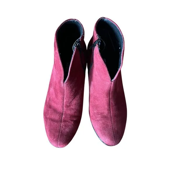 Munro American  Red Suede Robyn Ankle Boots Booties Size 7.5 Wide