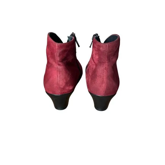 Munro American  Red Suede Robyn Ankle Boots Booties Size 7.5 Wide