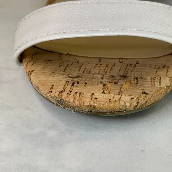 NATURALIZER Kaylee white faux leather block heel  comfort sandals size 11M