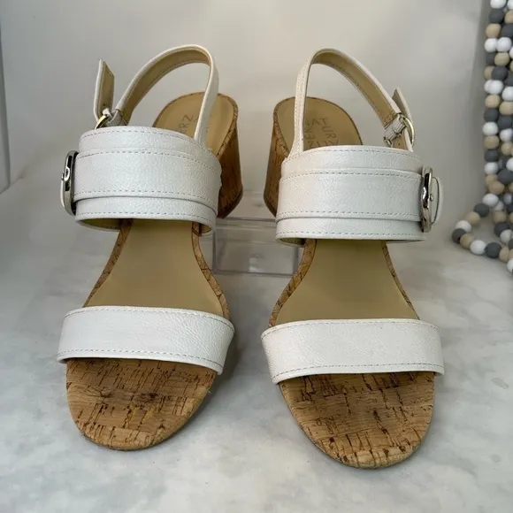 NATURALIZER Kaylee white faux leather block heel  comfort sandals size 11M