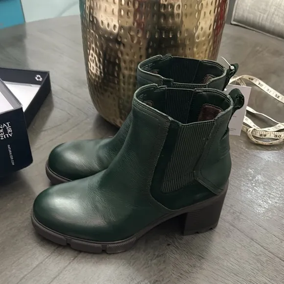 Naturalizer Pine Needle Waterproof Mindy Leather Bootie