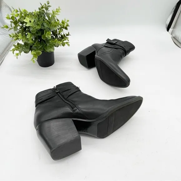 Naturalizer Womens Fenya Black Leather Ankle Boots Size 8.5 Strap Detail