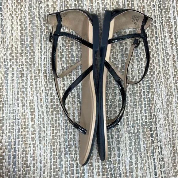 NATURALIZER Woman’s Black Pantene Tinsley Strappy Flat Sandals Size 11 WIDE