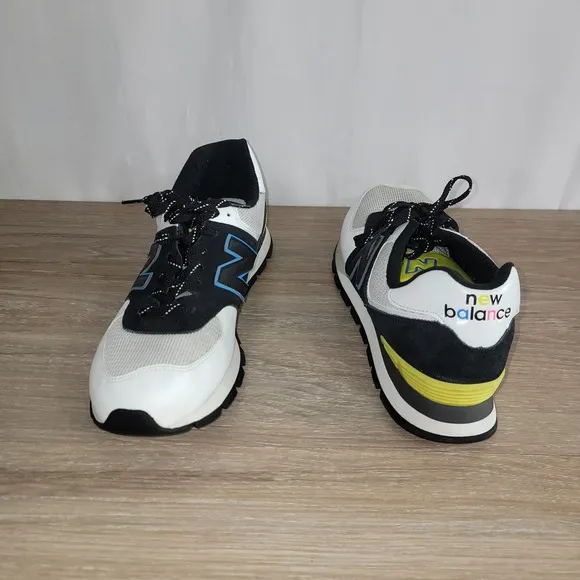 New Balance Men's Size 13 574 Sneakers Retro Running Shoes Fashion  Black White
