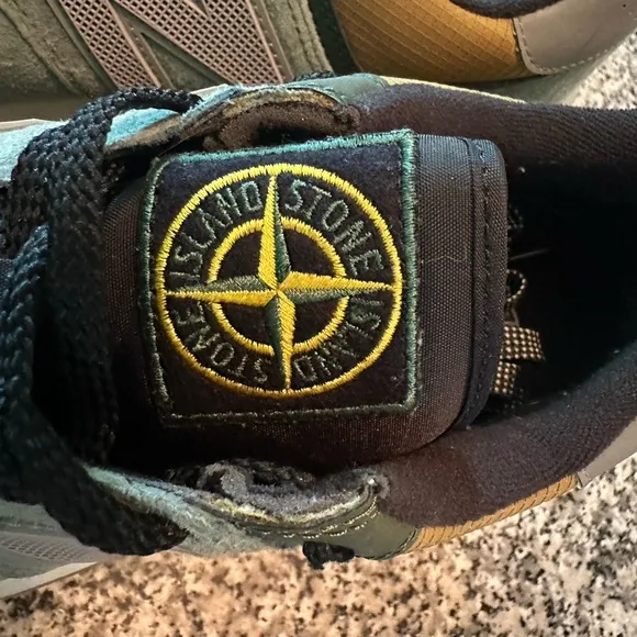 New Balance Men's Suede Sneakers - Green and Gray