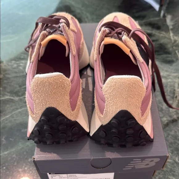 New Balance Women's Sneakers in Pink and Tan