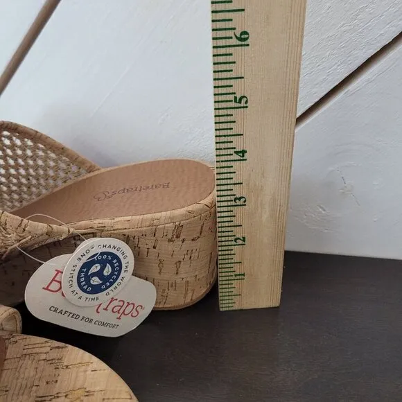 NEW Baretraps Womens Bethie Slide Natural 10M Wedge Sandals