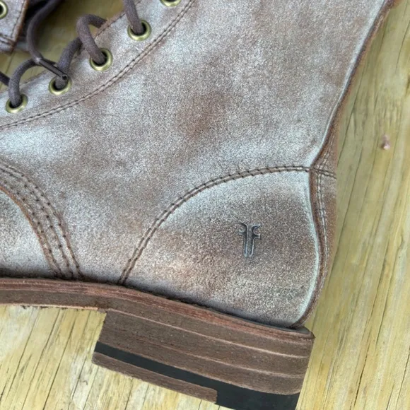 NEW Frye Lace Up Boots Distressed Brown Leather Size 6