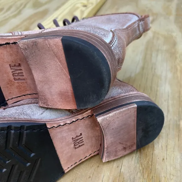 NEW Frye Lace Up Boots Distressed Brown Leather Size 6