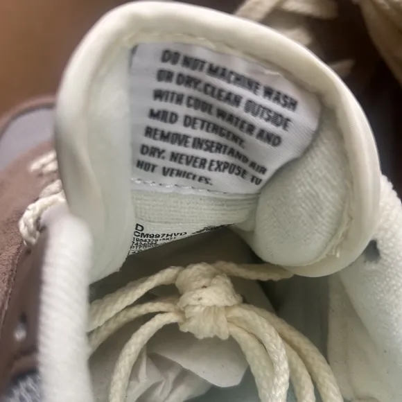 New in Box -10-J.CrewxNew Balance® 997H sneakers Mushroom / Concrete