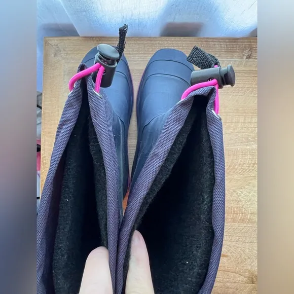 New Kamik Snobuster I in Navy/Magenta Size 4