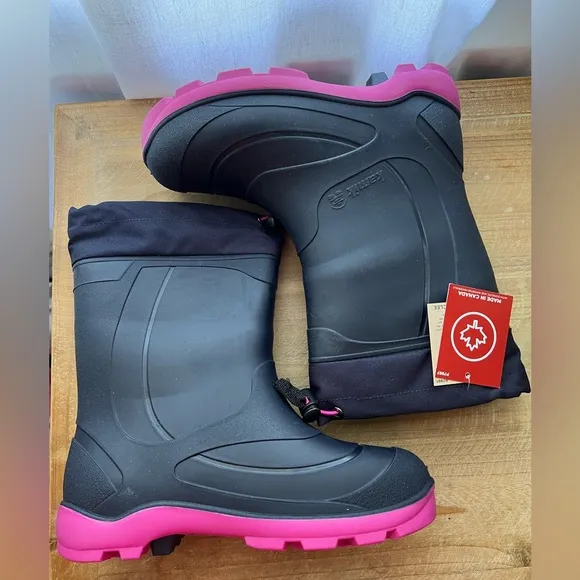 New Kamik Snobuster I in Navy/Magenta Size 4