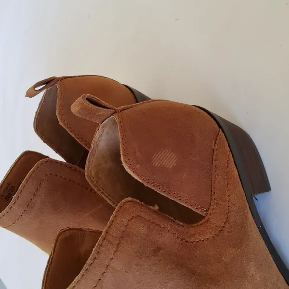 New Lucky Brand Women's Suede Leather Tan Ankle Boots Booties Size 8
