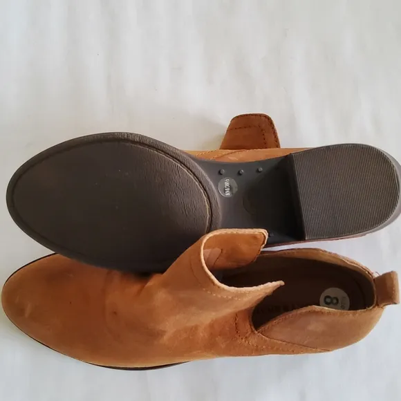 New Lucky Brand Women's Suede Leather Tan Ankle Boots Booties Size 8