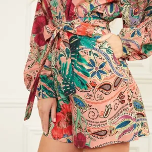 NEW MARCIANO Women's Shorts Amazonia Daydream Belted Bottoms Size 4 Pink/Multi